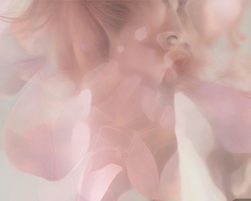 小胸隆胸，探索女性胸部增大的多种可能性